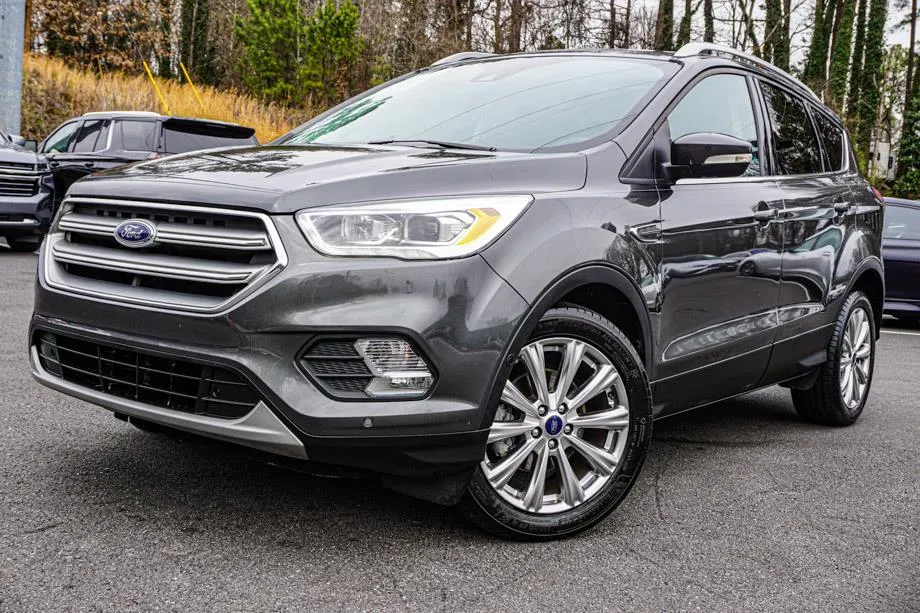 cash sell car buys junk cars in Aventura free towing, instant cash