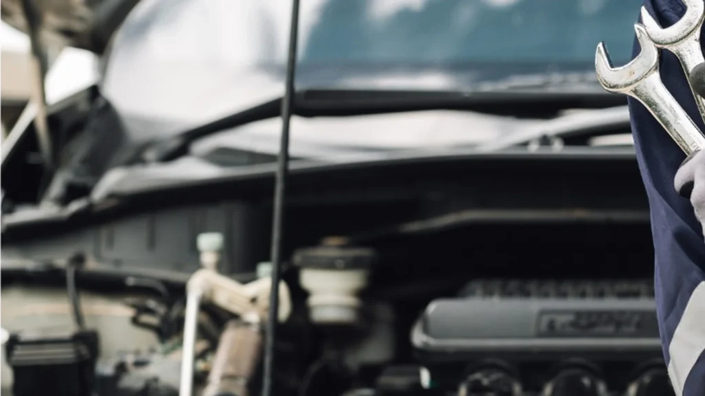 Damaged vehicle awaiting pickup in Illinois — How to Sell a Car With Transmission Problems in Illinois