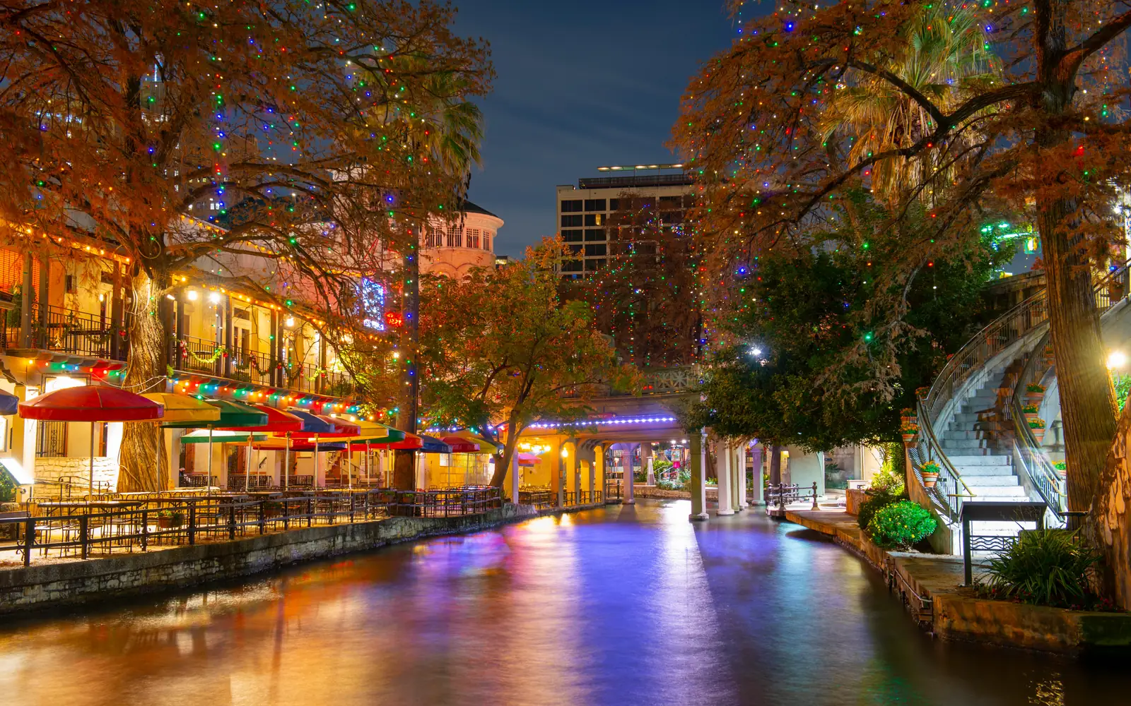 San Antonio, Texas | Cash for Cars in Texas San Antonio River Walk in downtown San Antonio, Texas
