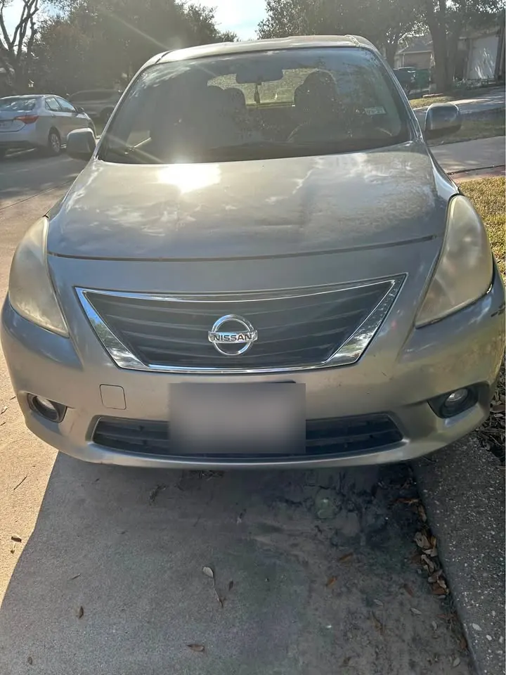 2013 Nissan Versa bought from a seller in Texas for $1,000 by CashSellCar