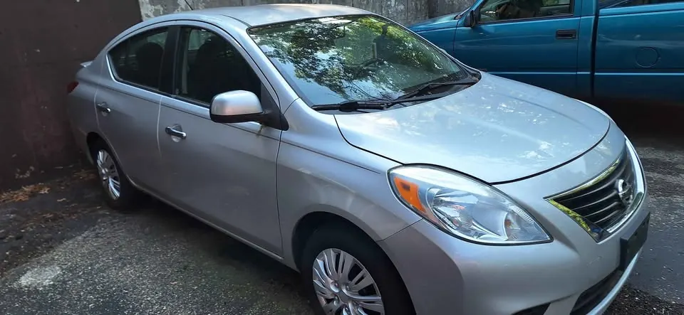 2013 Nissan Versa SV we bought in WI for $600 with free towing – sell my car in Wisconsin by CashSellCar