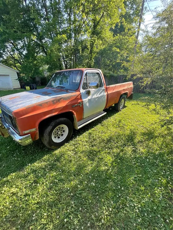 1986 Chevrolet Silverado we bought in Trinity, AL for $1,500 with free towing – sell my car in Alabama by CashSellCar