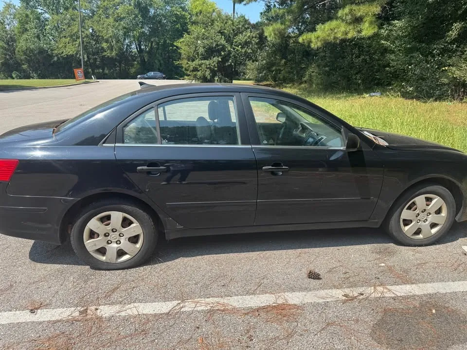 2009 Hyundai Sonata GLS we bought in Madison, AL for $1,200 with free towing – junk car removal in Alabama by CashSellCar