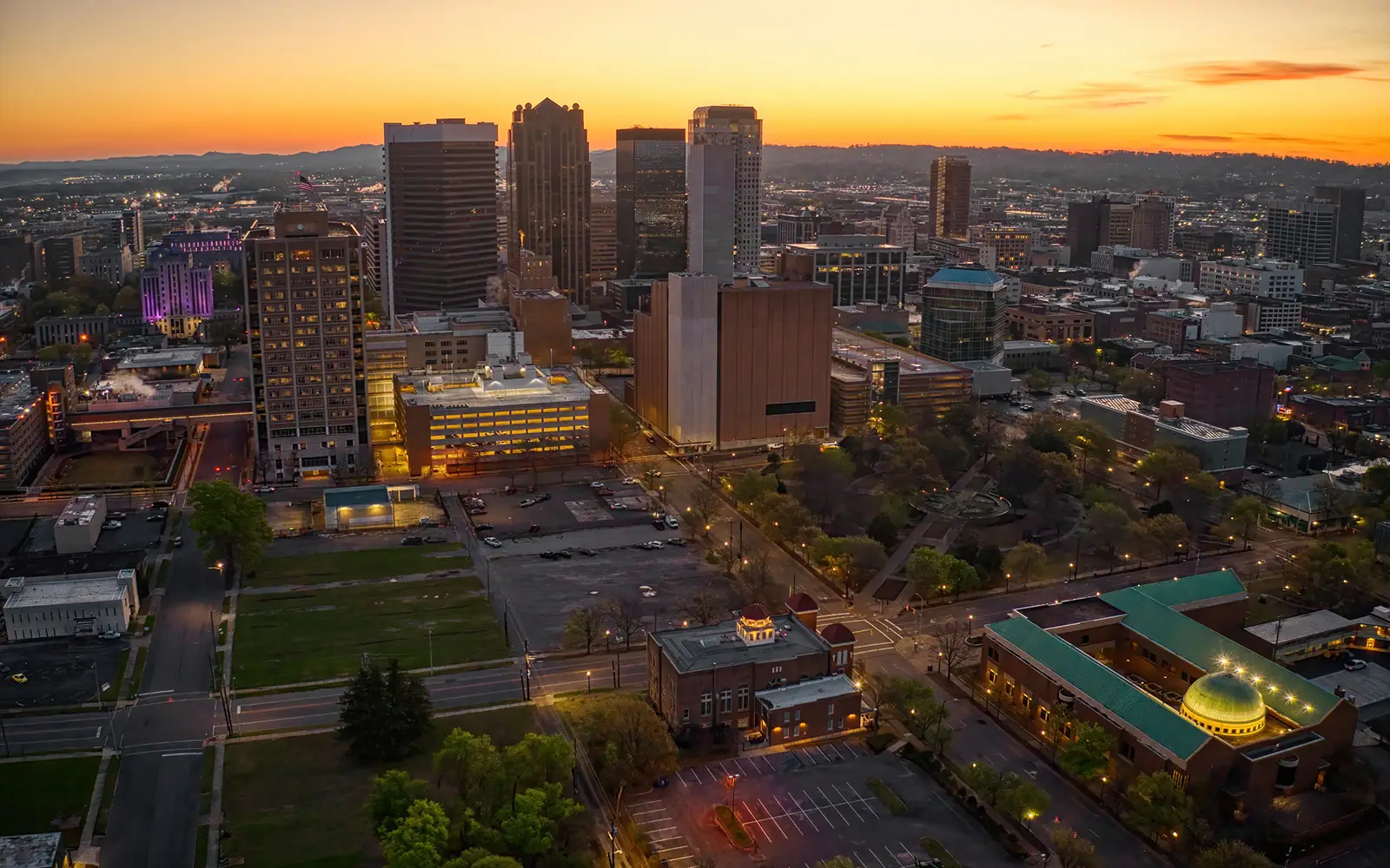 Birmingham, Alabama skyline at sunset – cash for cars Birmingham AL by CashSellCar